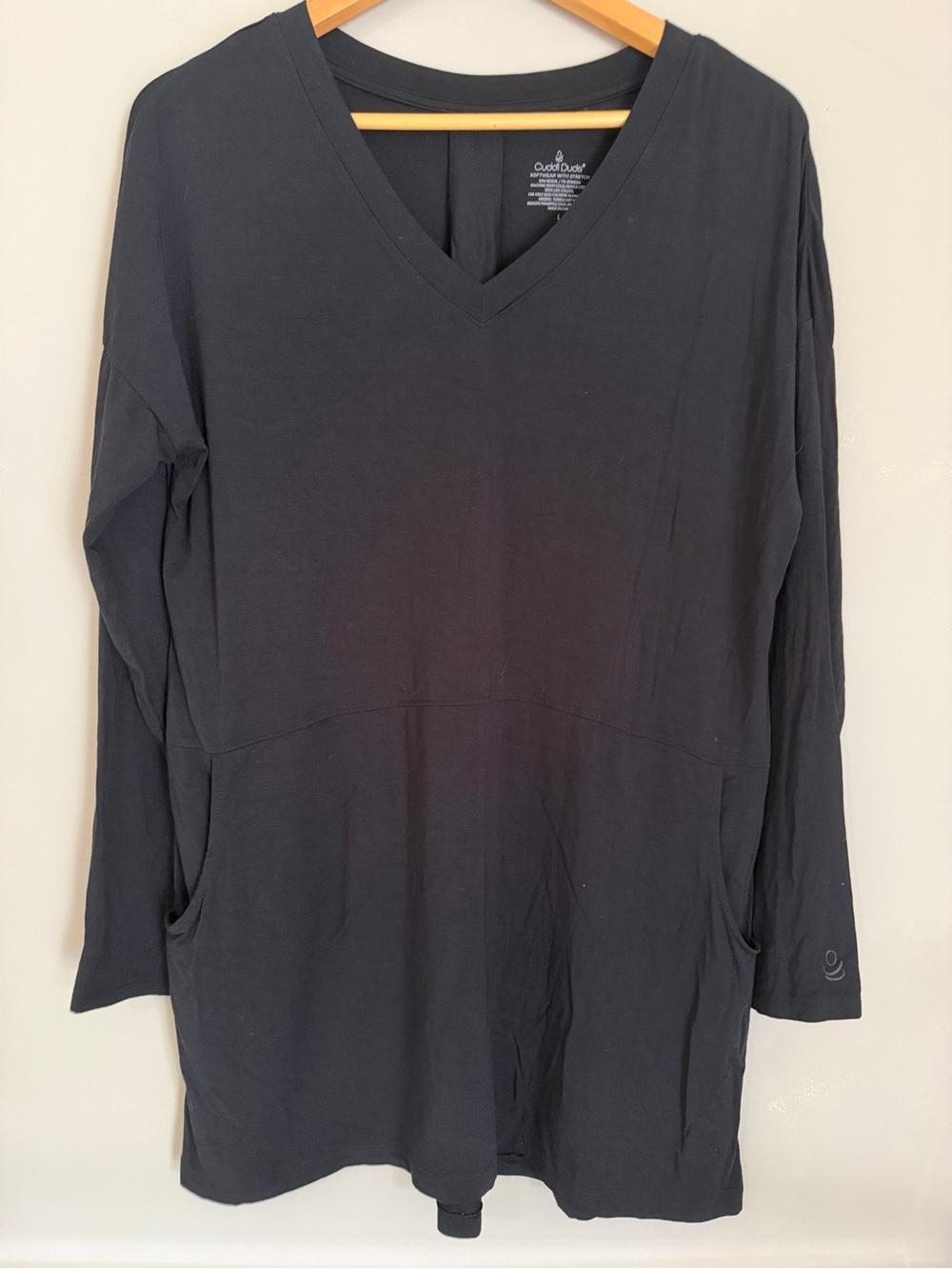 Cuddl Duds Softwear Large Stretch Tunic Shirt Black Long Sleeve Pockets comfy